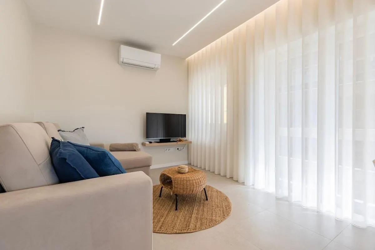 Apartamento Novo Junto Ao Metro Lisboa 0*,  Portugal